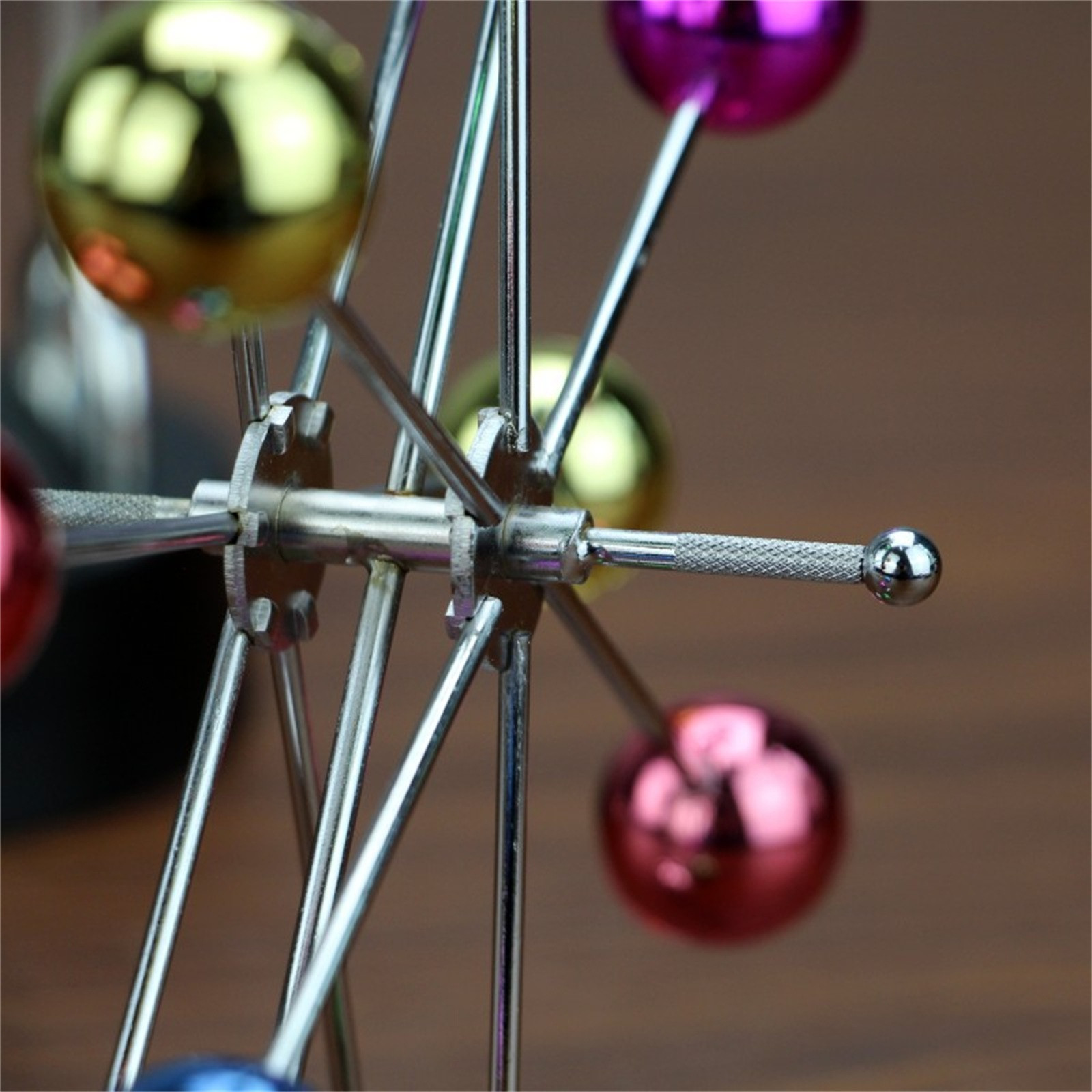Ferris Wheel Perpetual Motion  - Newton Cradle Large reseña y precio