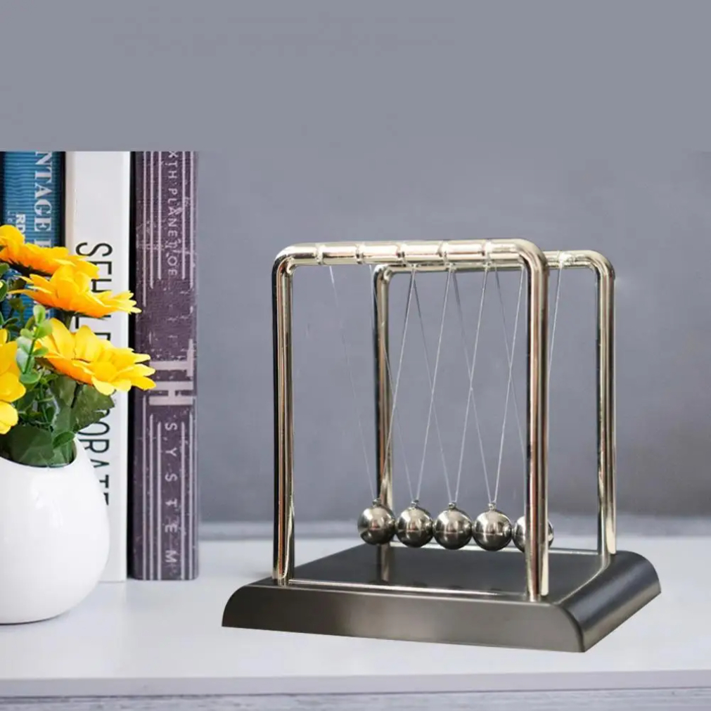 Home Decor Newton's Cradle Met - Newton Cradle Large reseña y precio